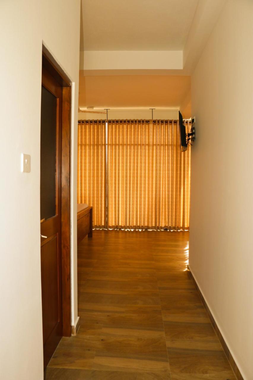 Chaaya Inn Hotel Hikkaduwa Exterior photo