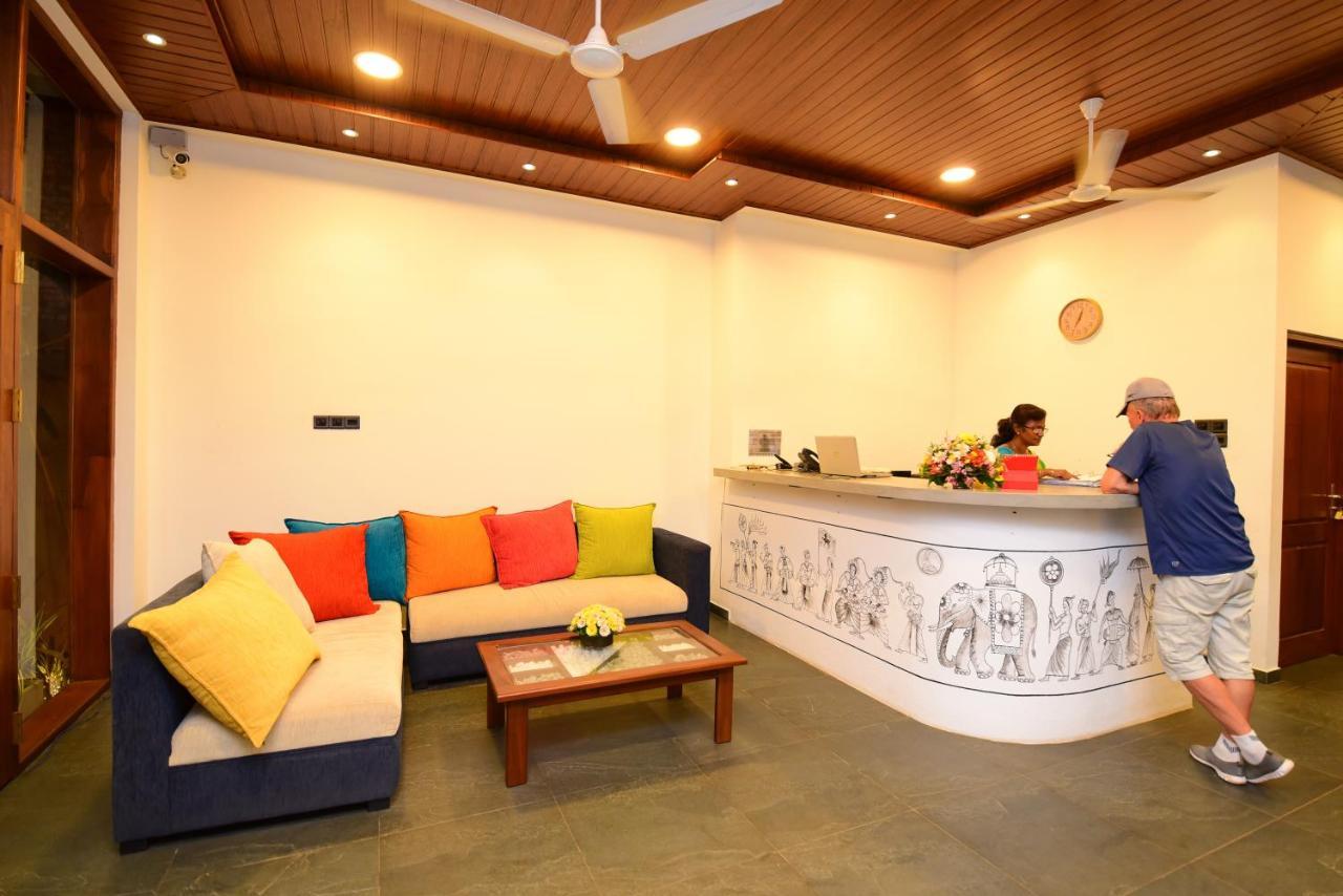 Chaaya Inn Hotel Hikkaduwa Exterior photo