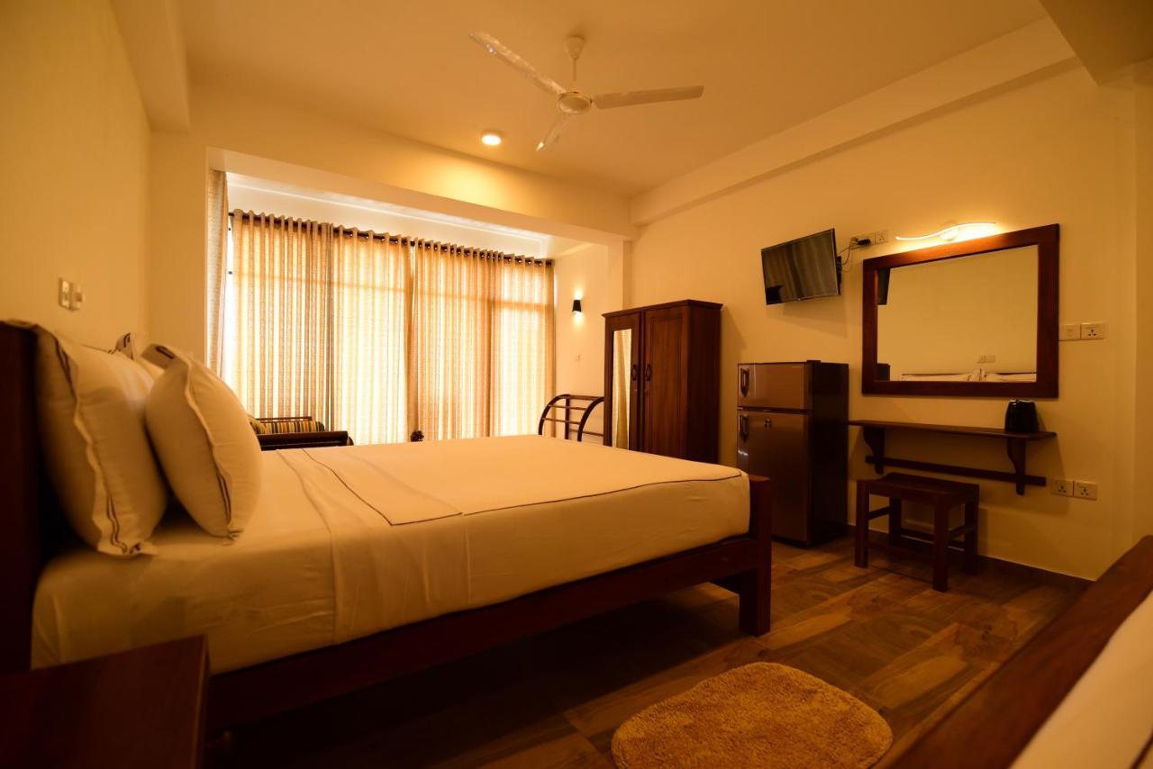 Chaaya Inn Hotel Hikkaduwa Exterior photo